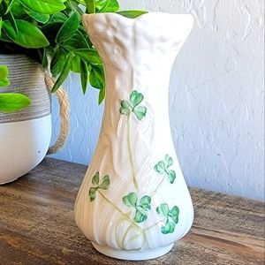 BELLEEK Ireland Vintage Vase with Shamrocks and Daisies